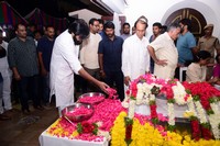 Pawan Kalyan Pays Tribute to Harikrishna